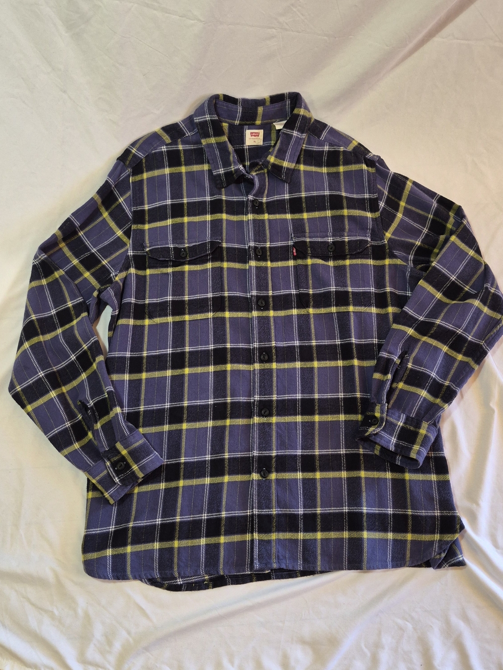 Levi's Blue Plaid Flannel Shirt - Men's Button-Up Size XL